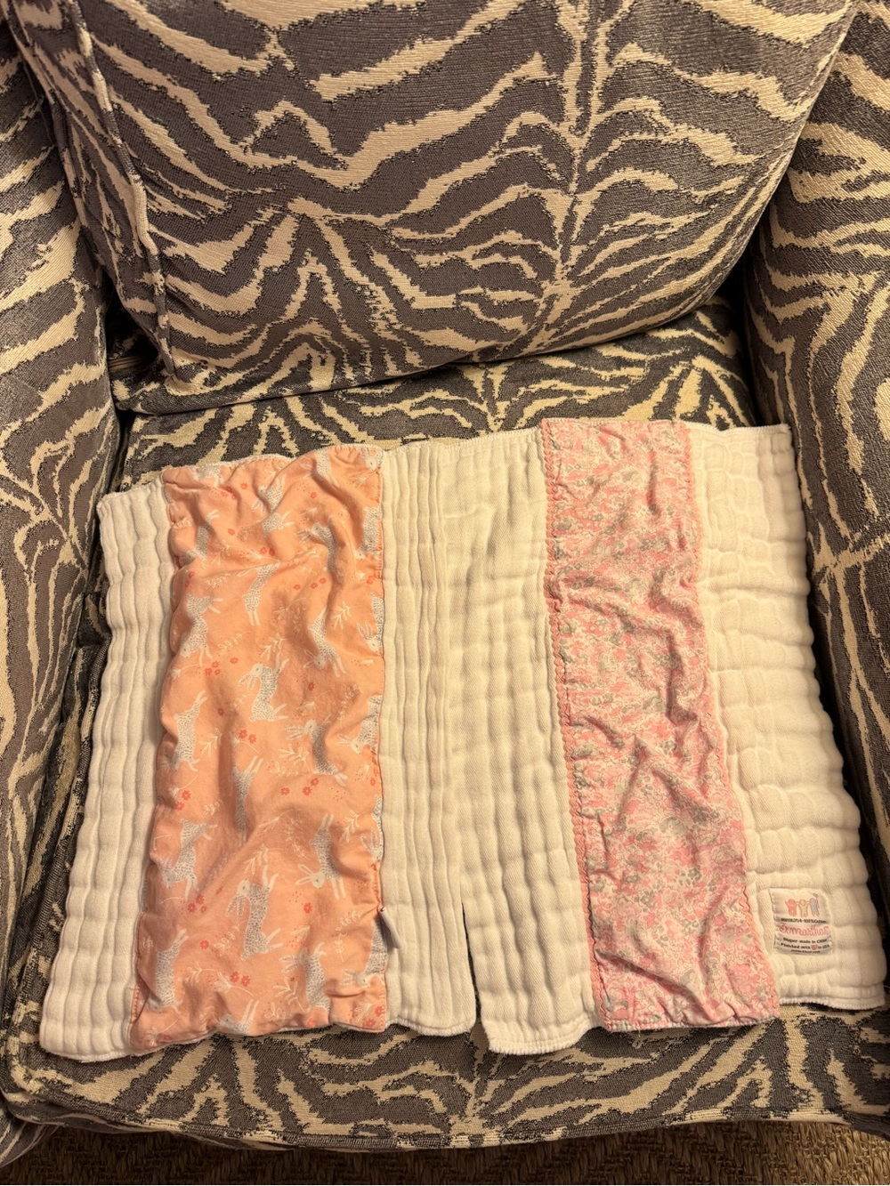 EUC Set of 2 handmade Burp Pads - 3 Martha’s & Indie Chic - sweetest prints